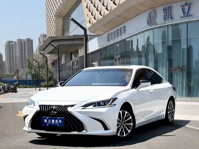 Lexus ES 2024 — купить из Китая под заказ