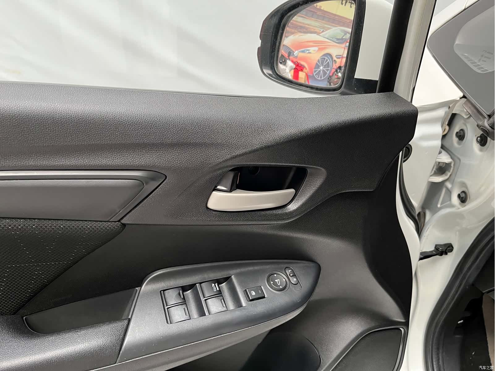 Honda Fit, 2017 6