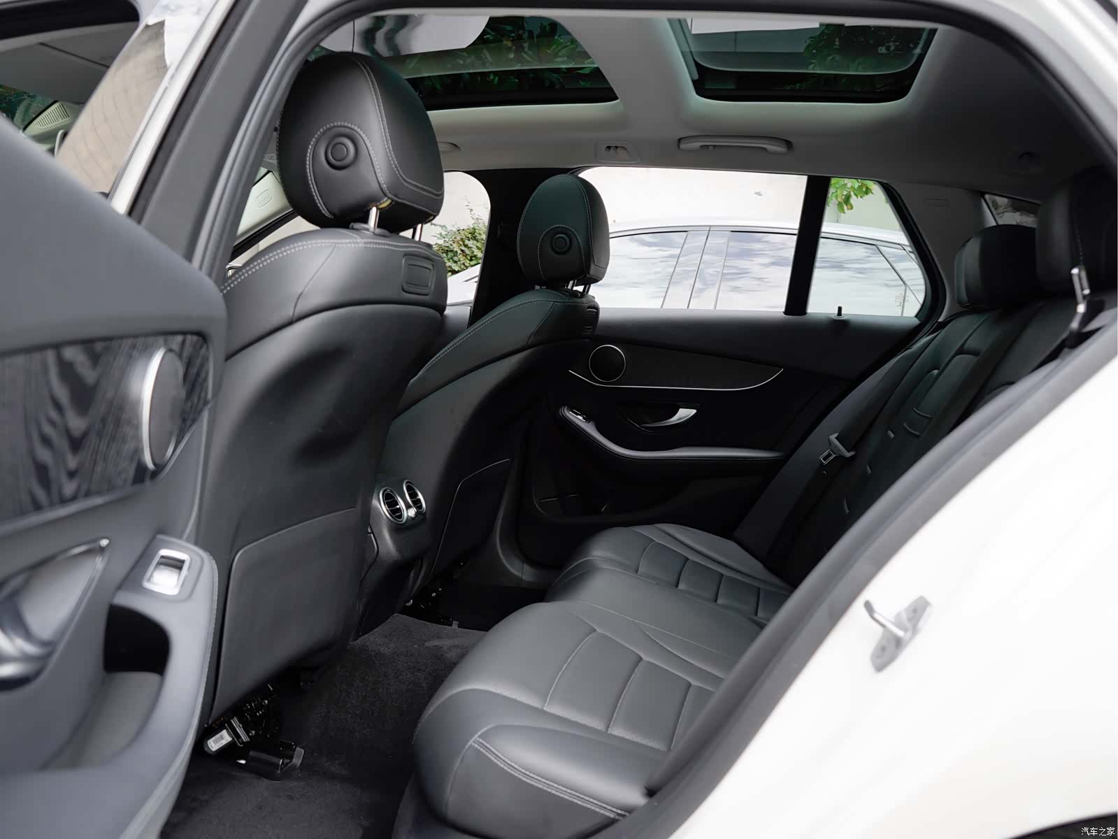 Mercedes-Benz C-Class, 2021 12