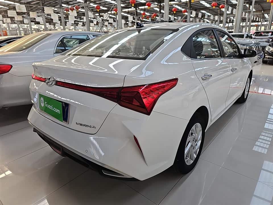 Hyundai Accept