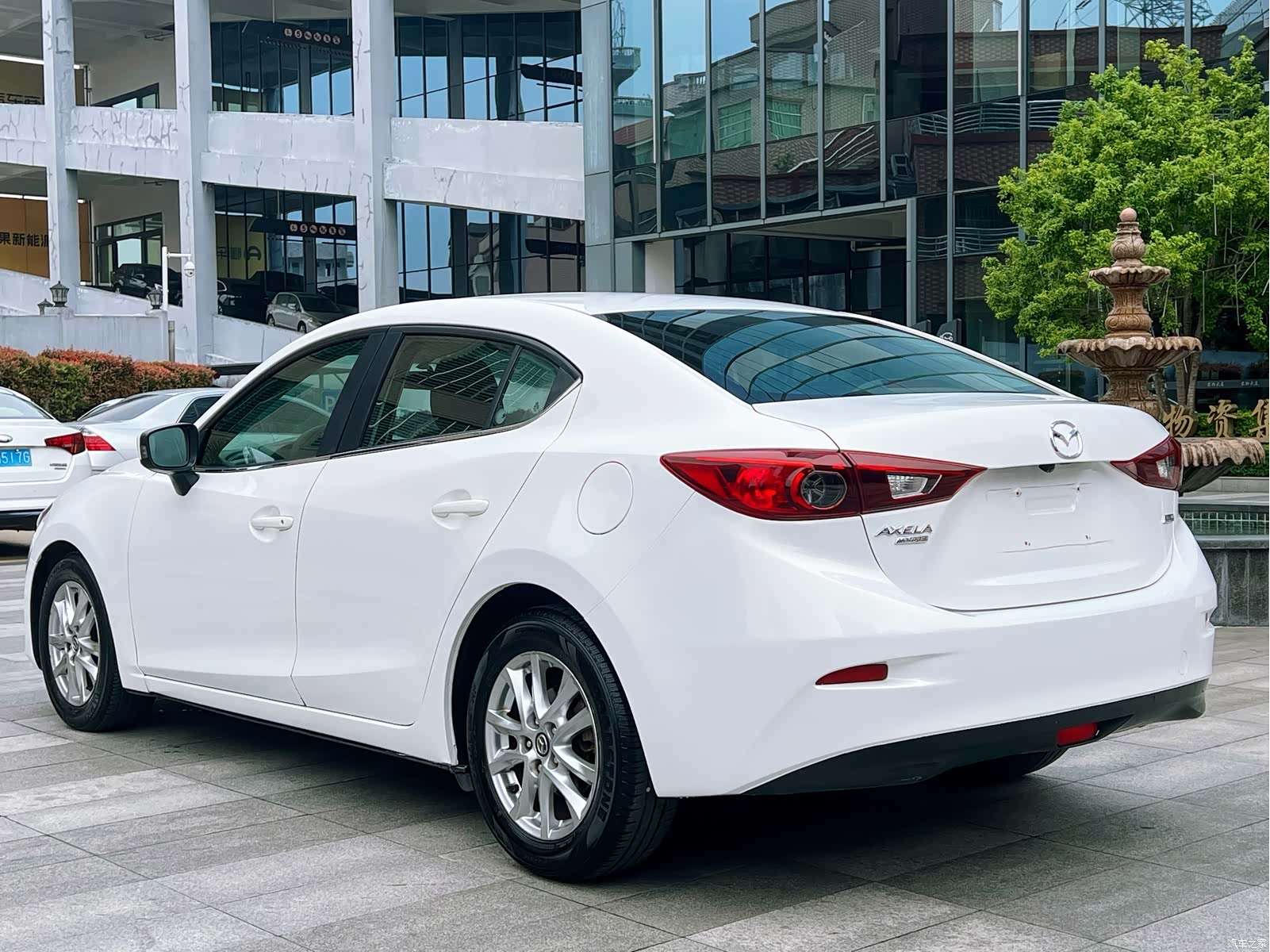 Mazda Mazda3, 2015 7