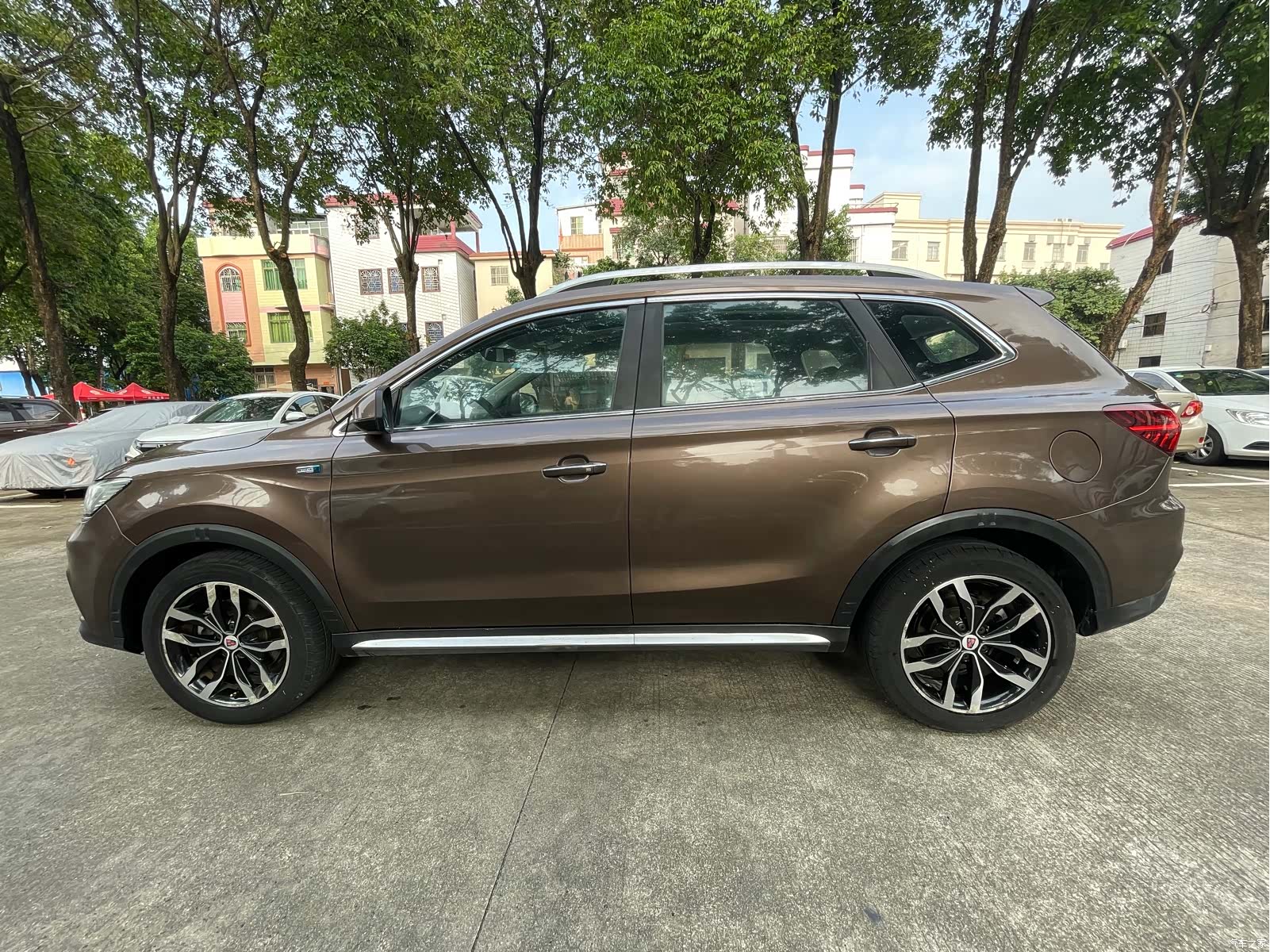 Roewe RX5, 2017 3