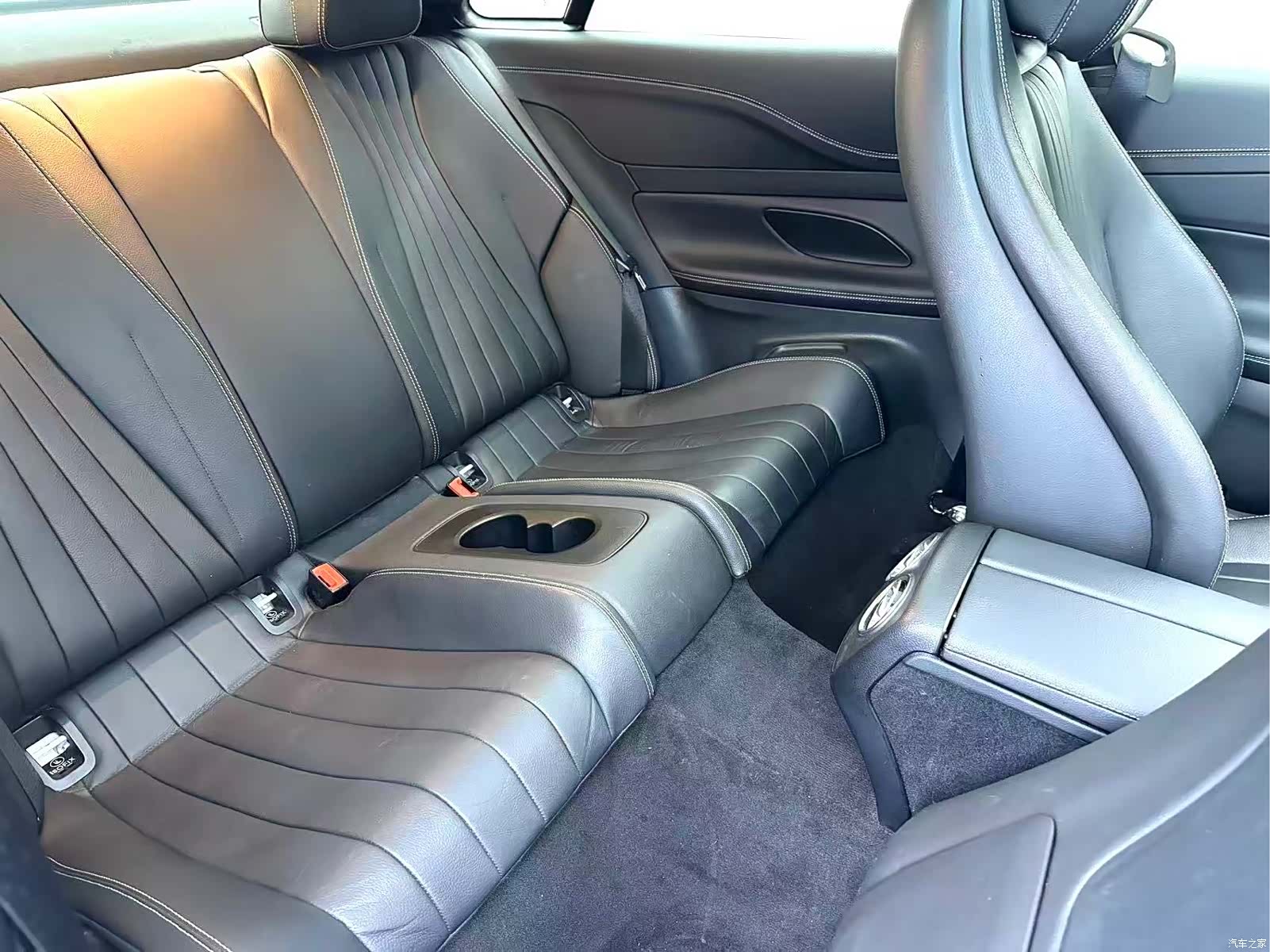 Mercedes-Benz E-Class, 2023 9