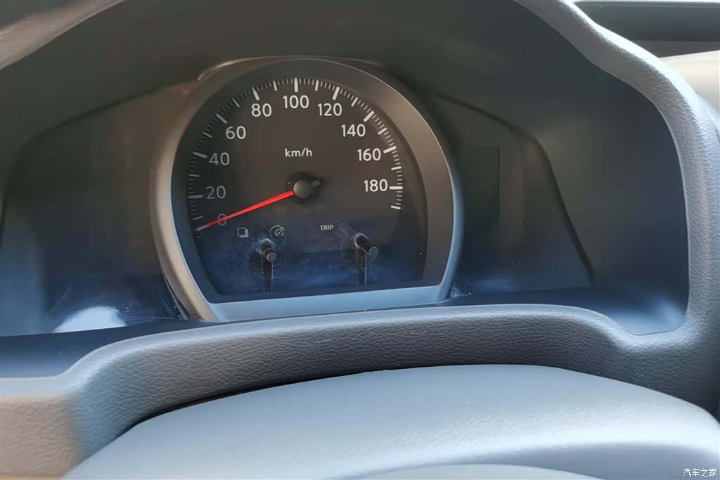 Nissan NV200, 2018 14