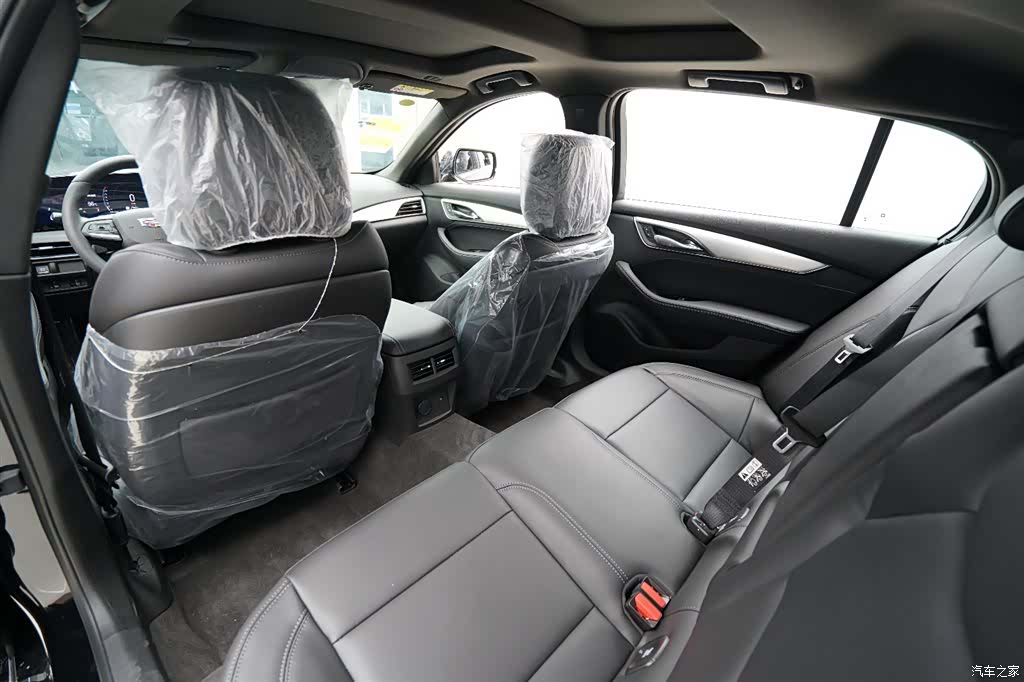 Cadillac CT5, 2026 12