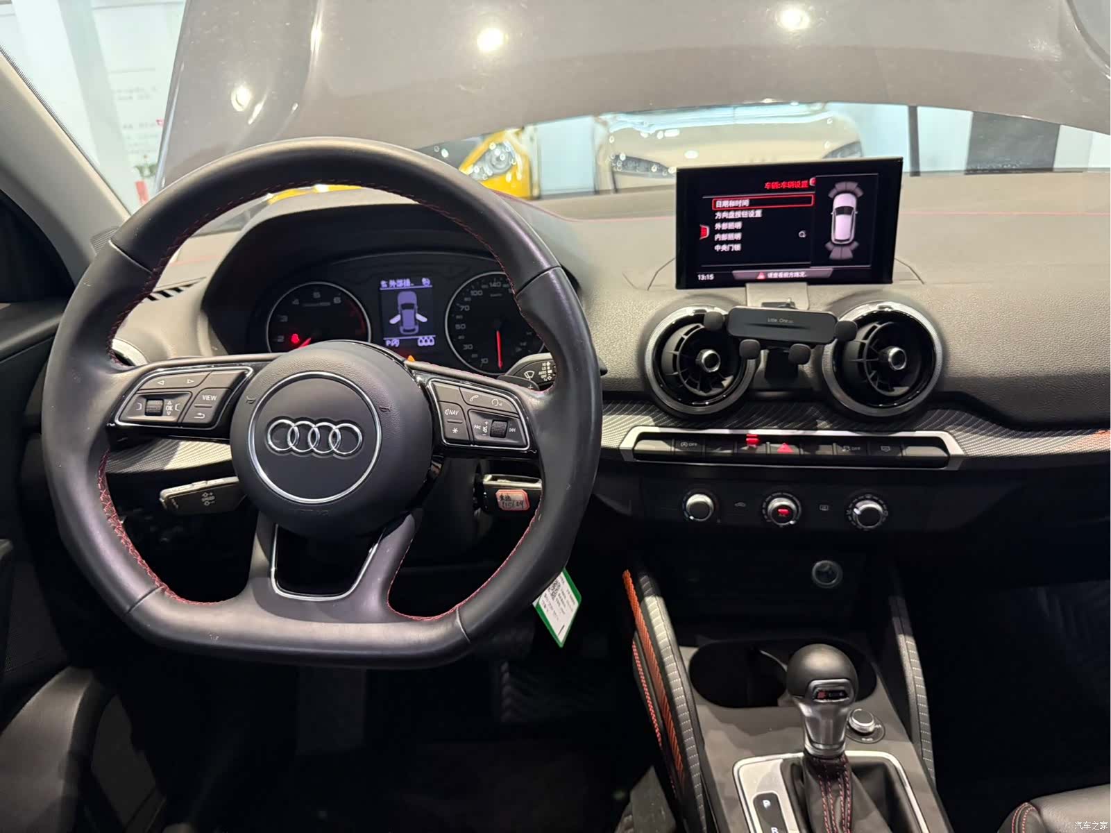 Audi Q2L, 2022 12