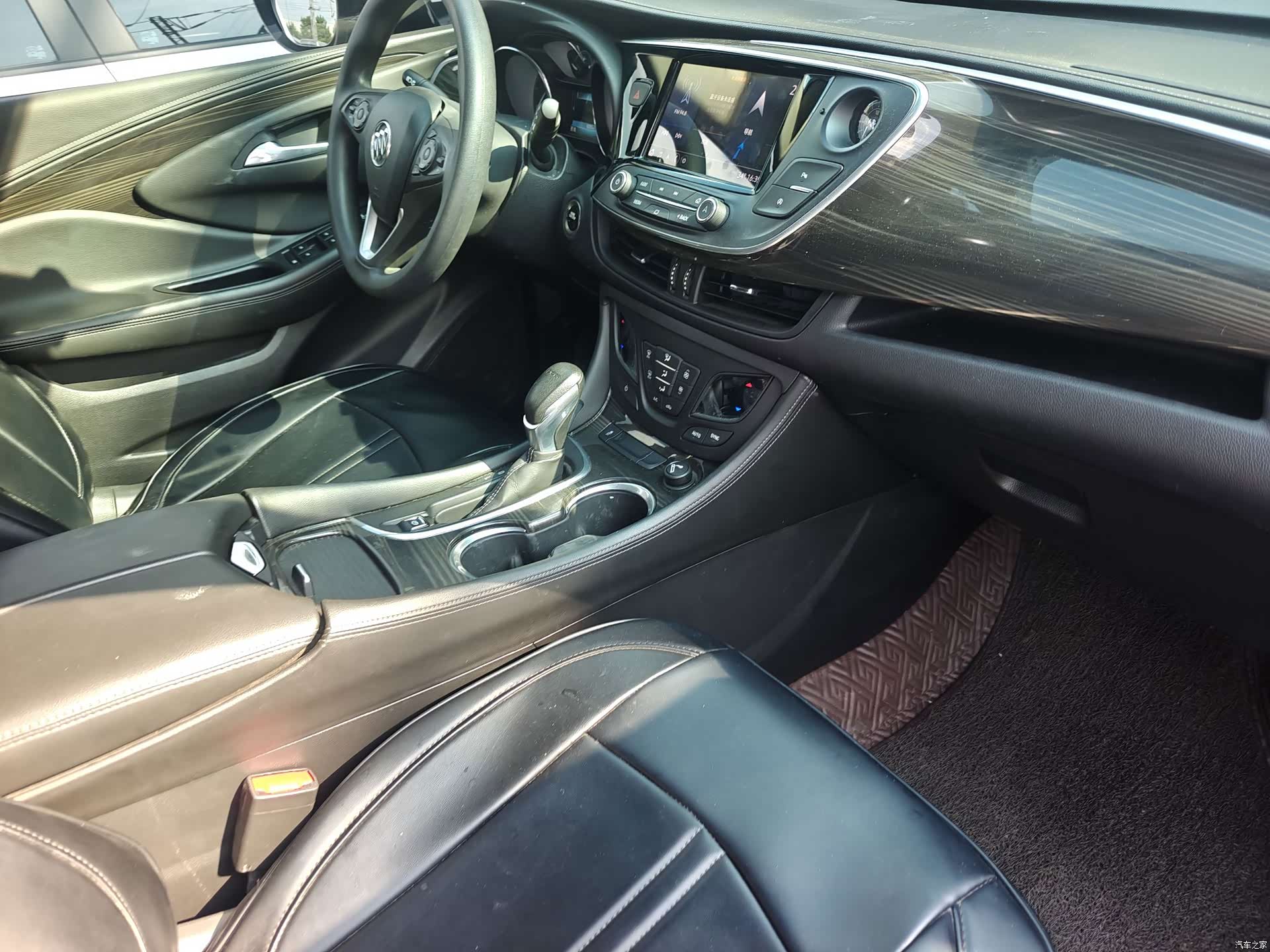 Buick Envision Plus, 2020 7