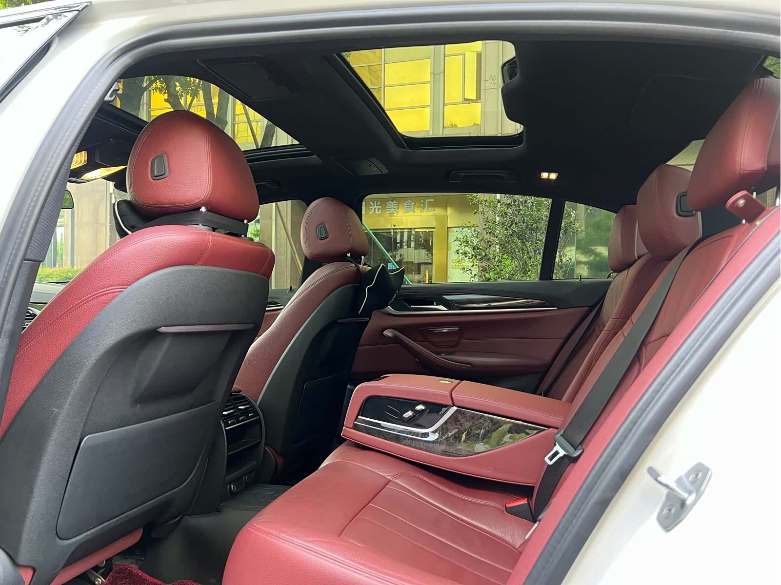 BMW 5 Series, 2018 8