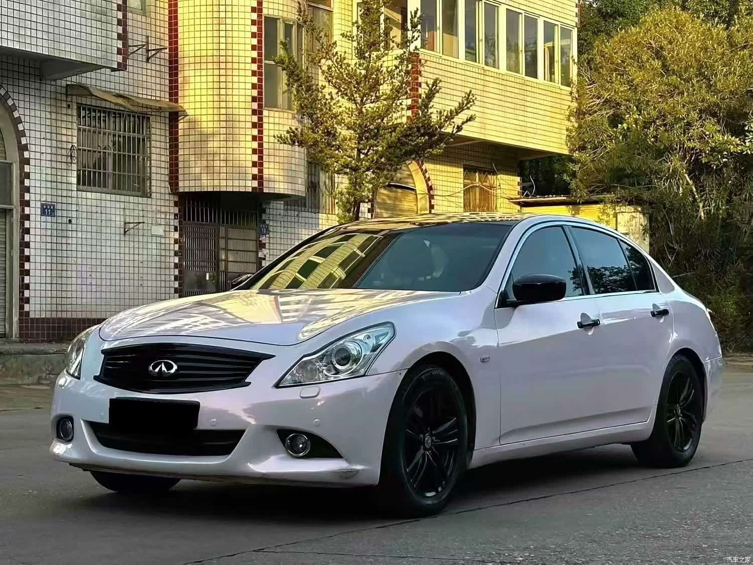 Infiniti G25