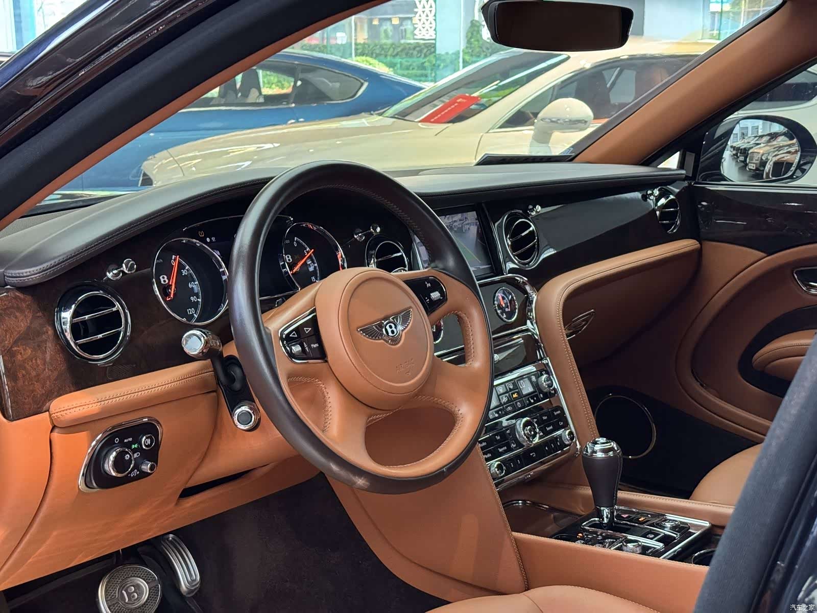 Bentley Mulsanne, 2018 7