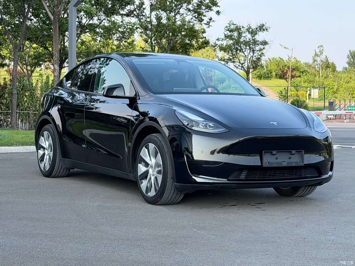 Tesla Model Y, 2023 3
