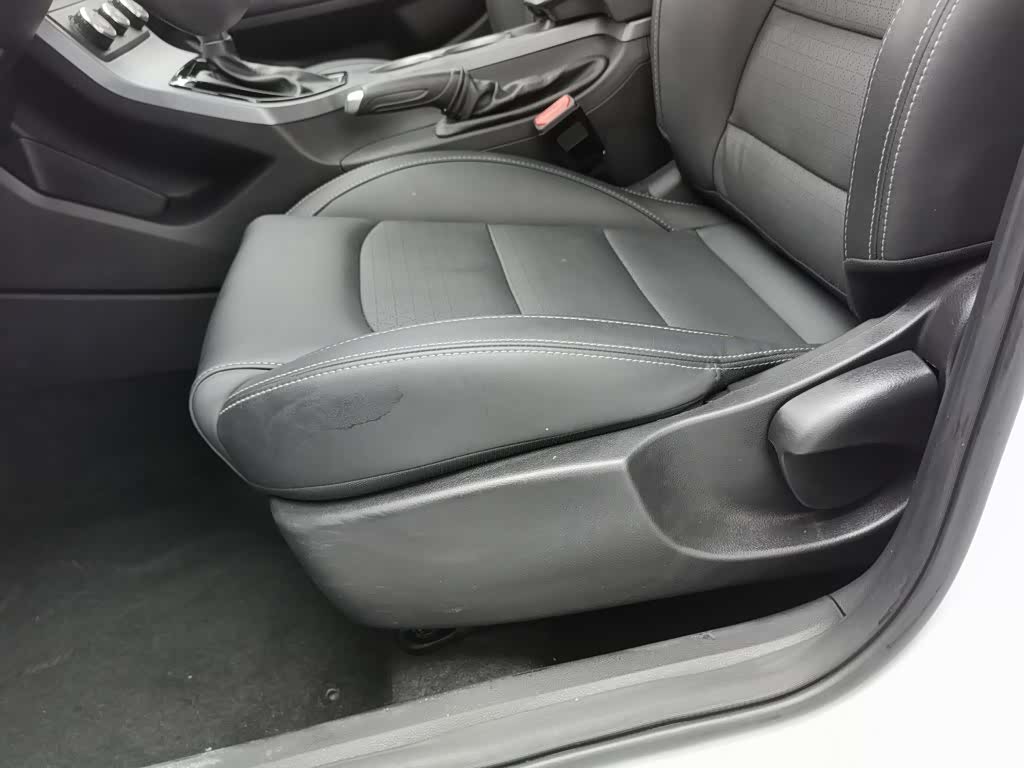 Geely Emgrand, 2022 20