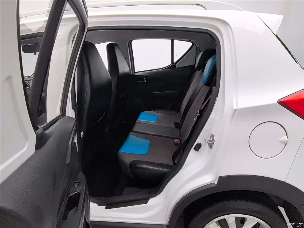 BAIC EC220, 2018 24