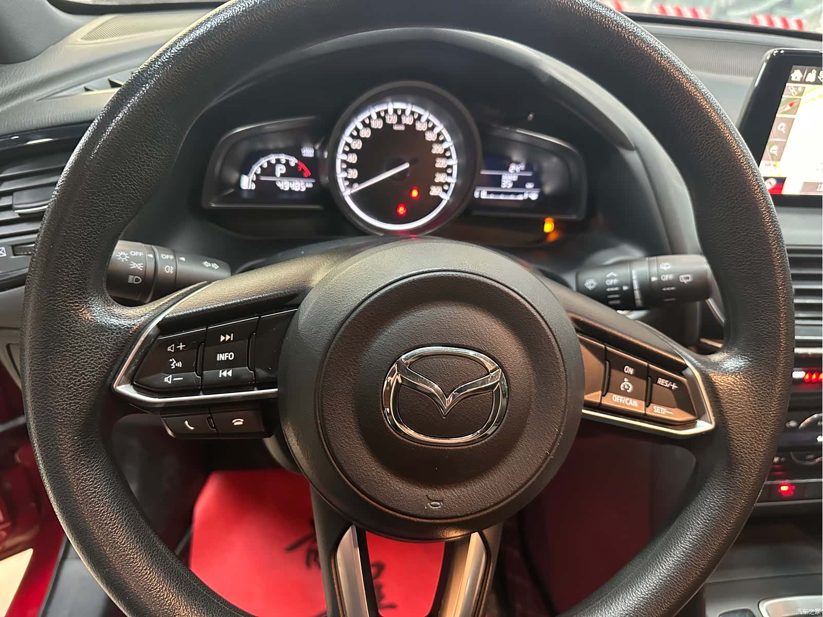 Mazda CX-4, 2021 11