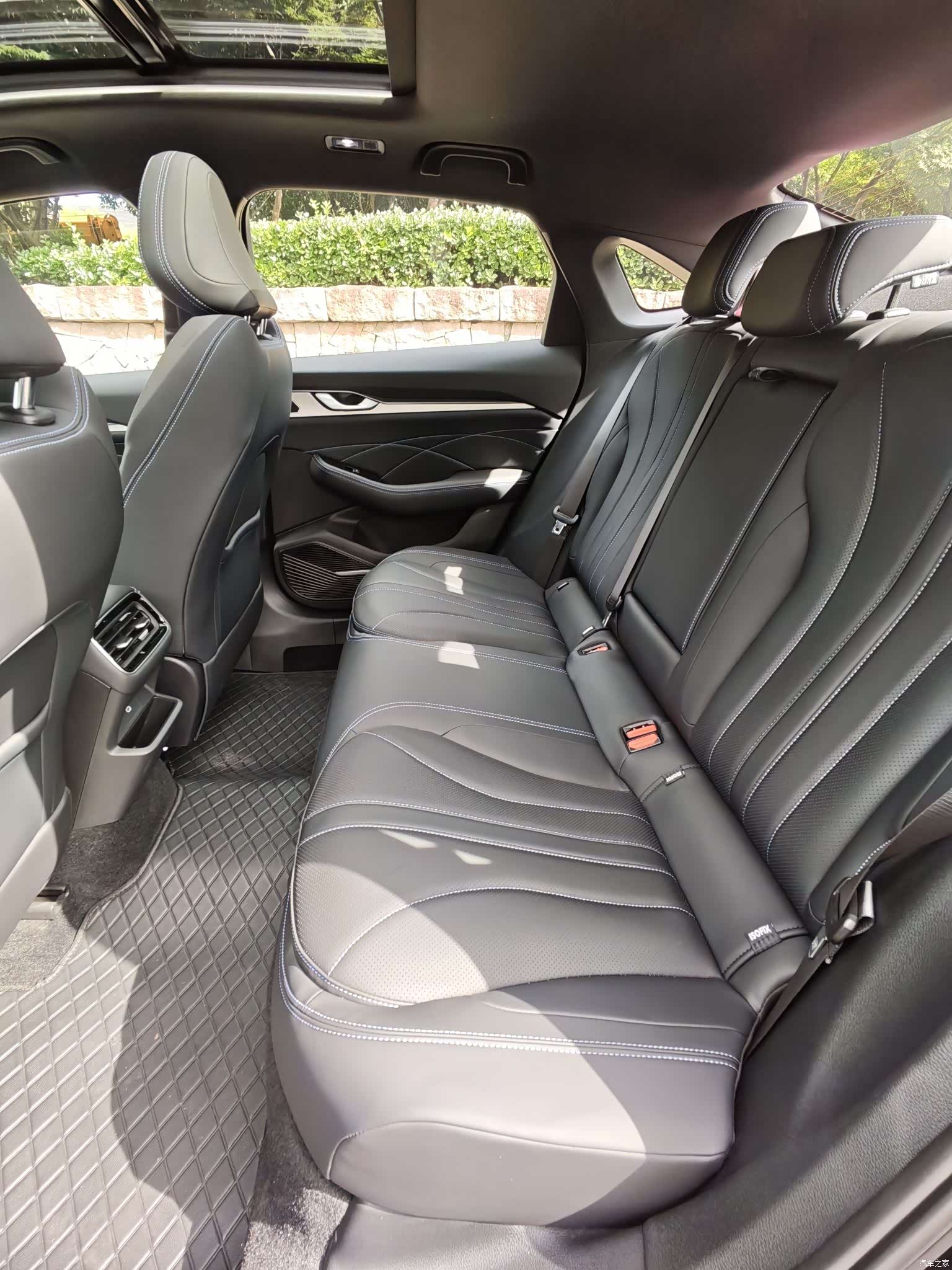 Geely Preface, 2025 13