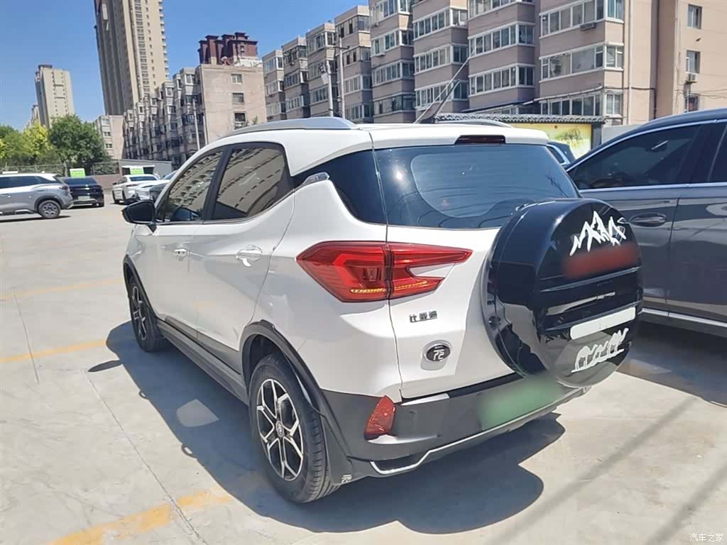 BYD Yuan, 2022 все фото