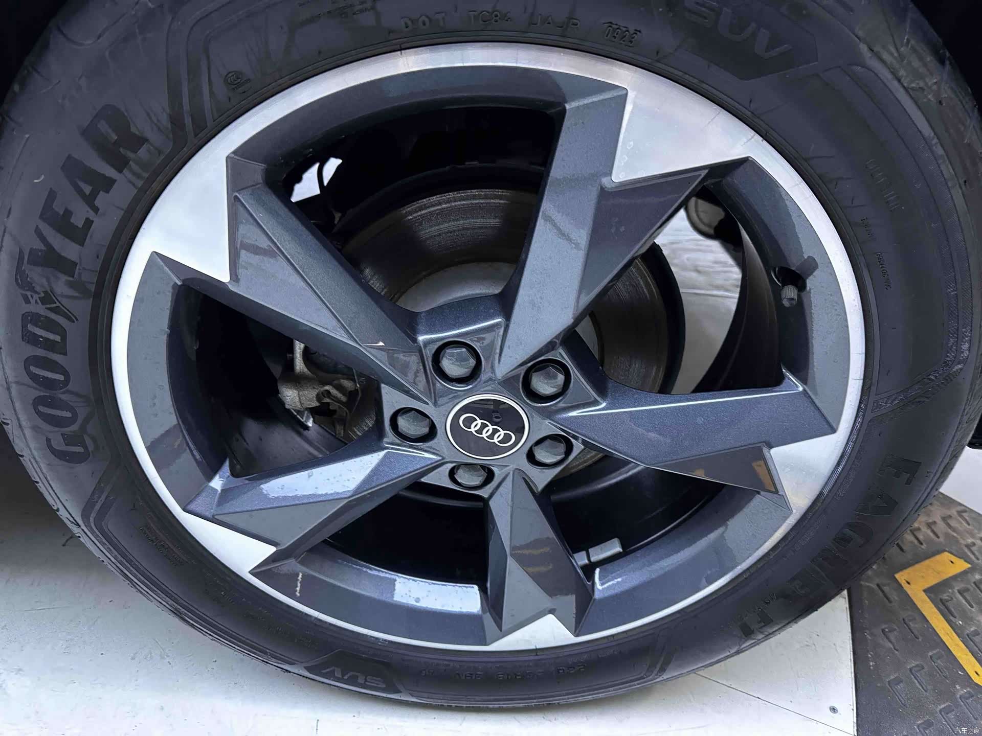 Audi Q3, 2023 19