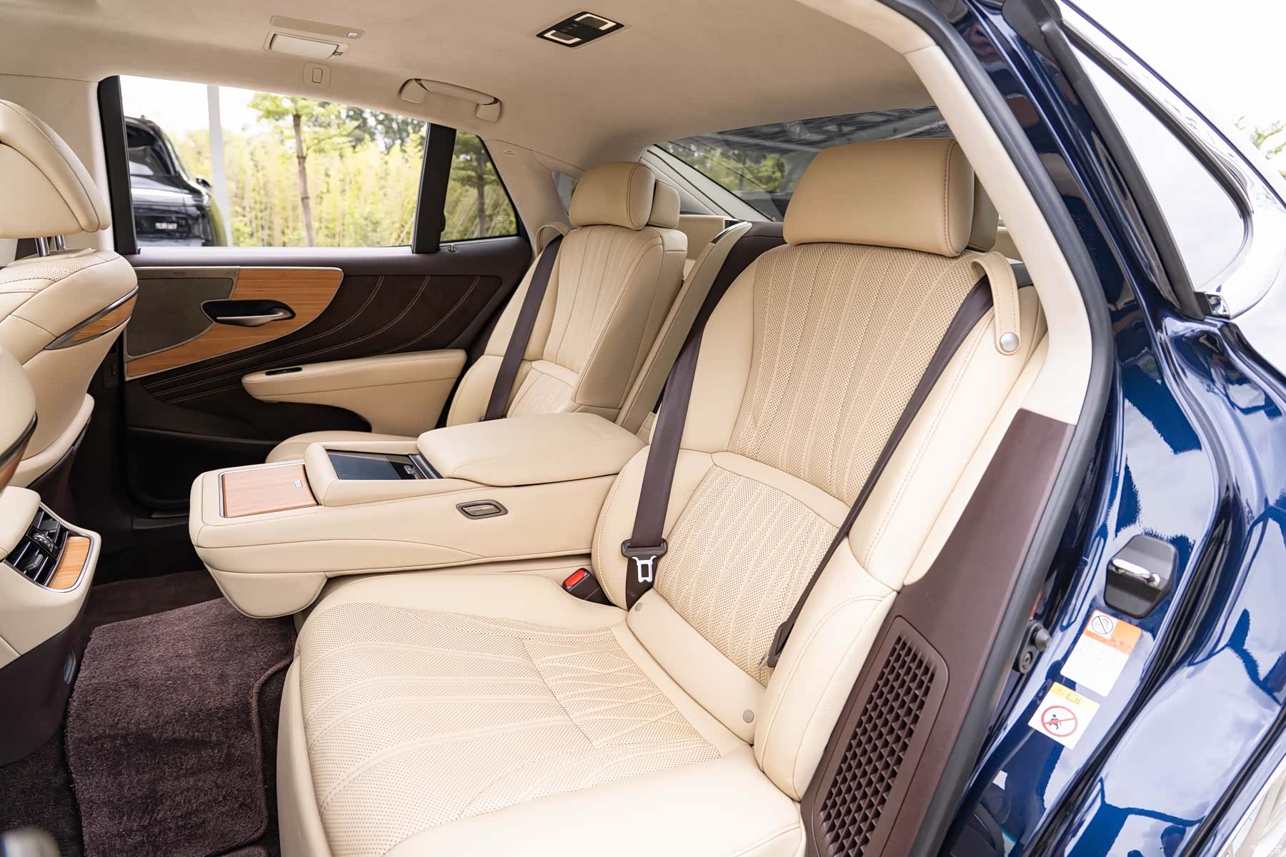 Lexus LS, 2018 12