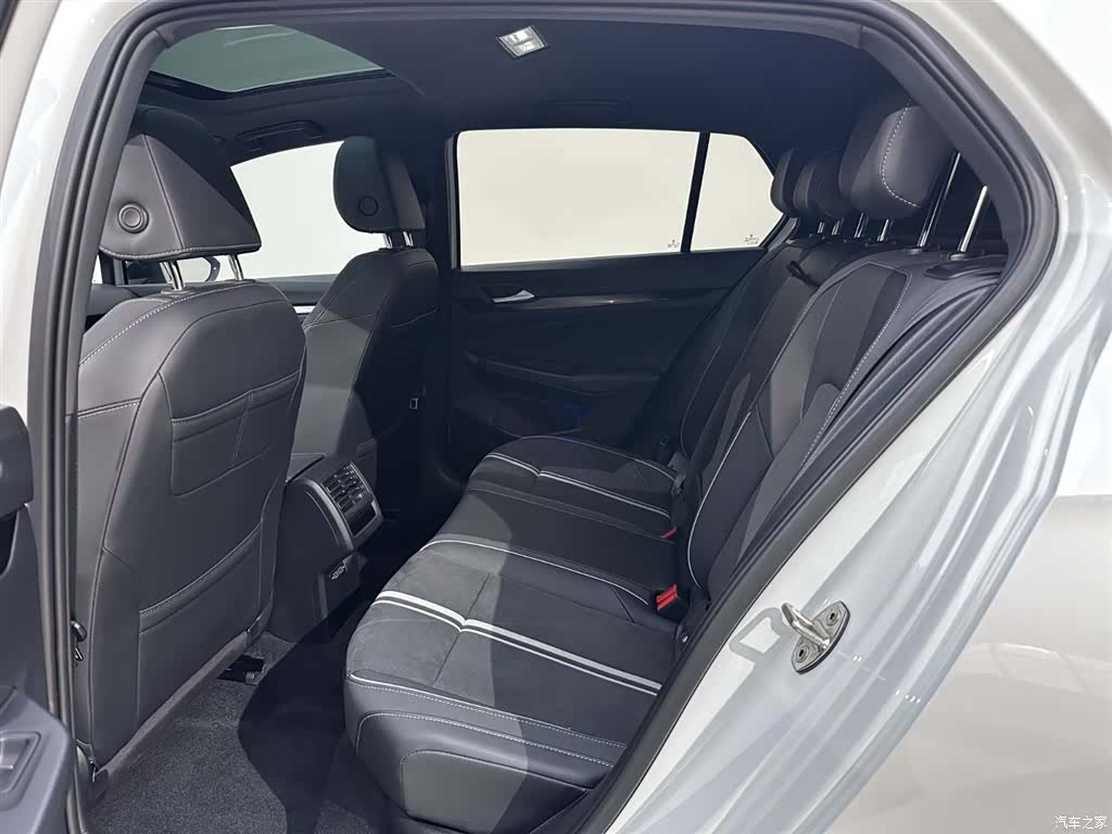 Volkswagen Golf, 2022 8