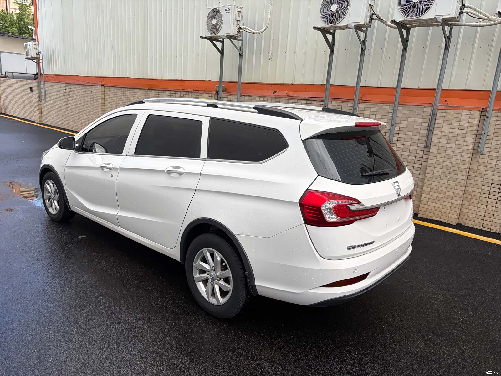 Wuling 310W, 2017 8