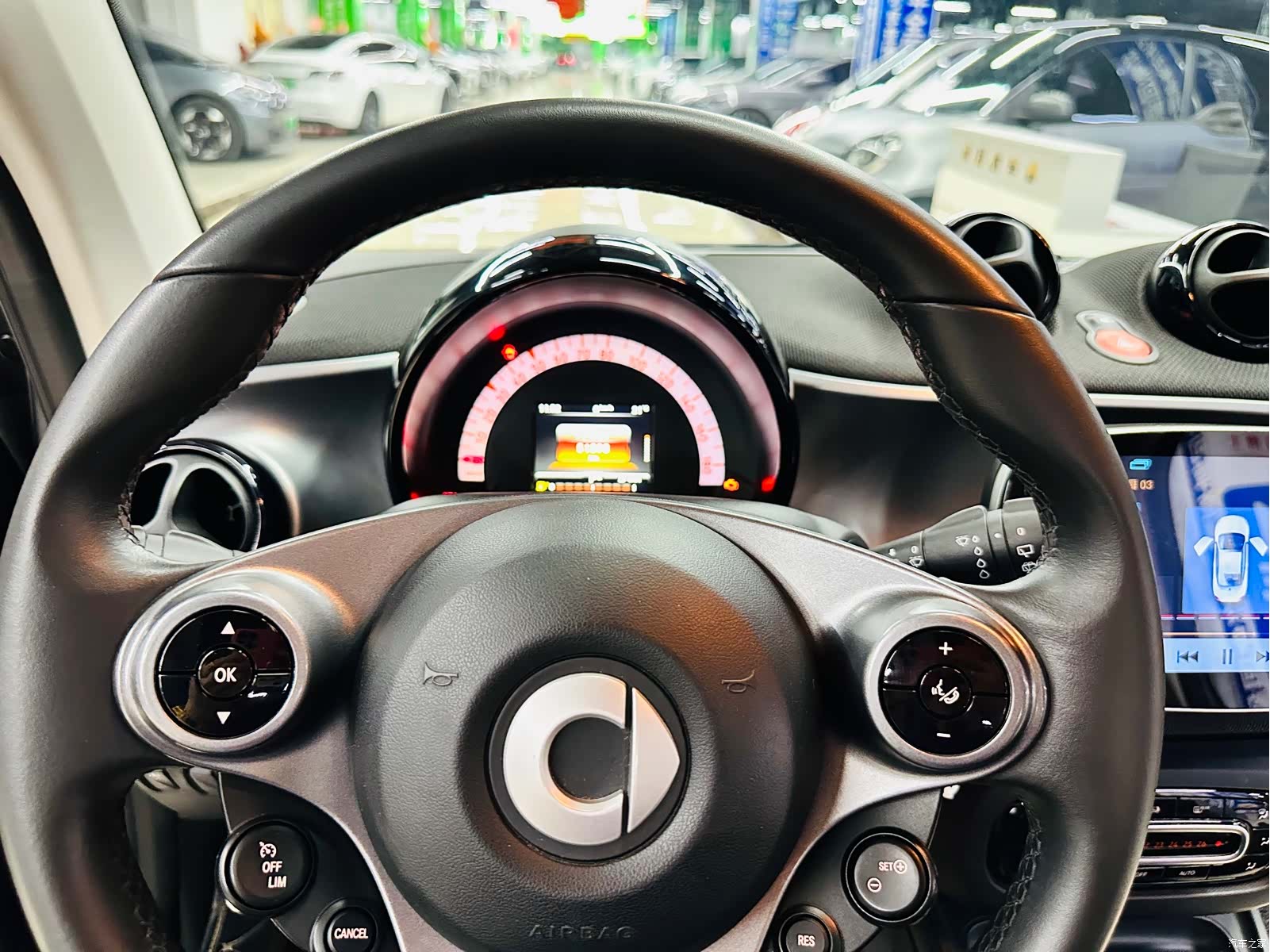Smart Fortwo, 2018 38