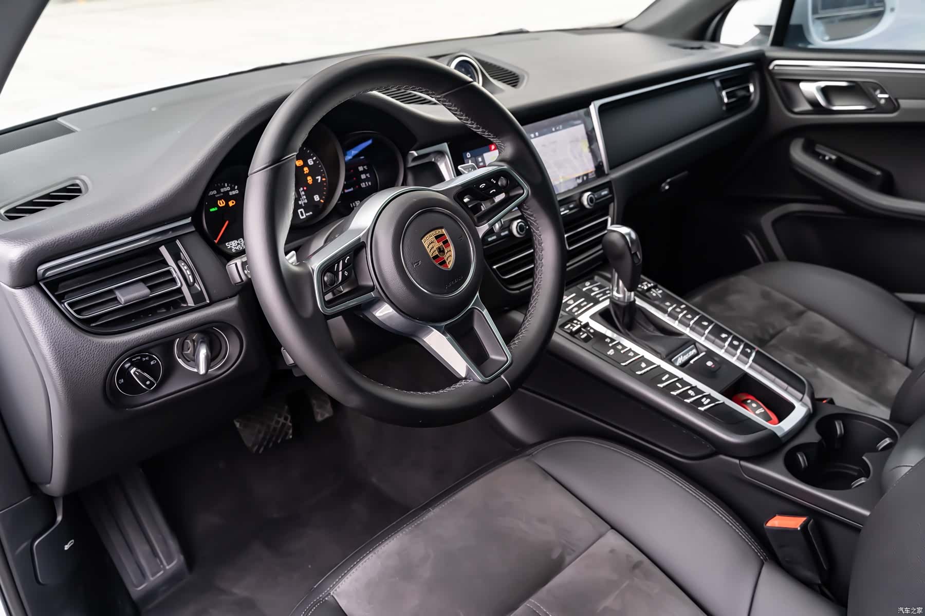 Porsche Macan, 2019 10