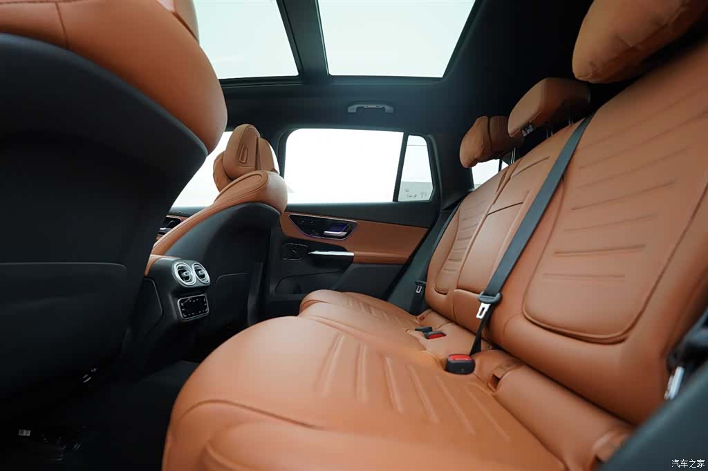Mercedes-Benz GLC, 2024 20