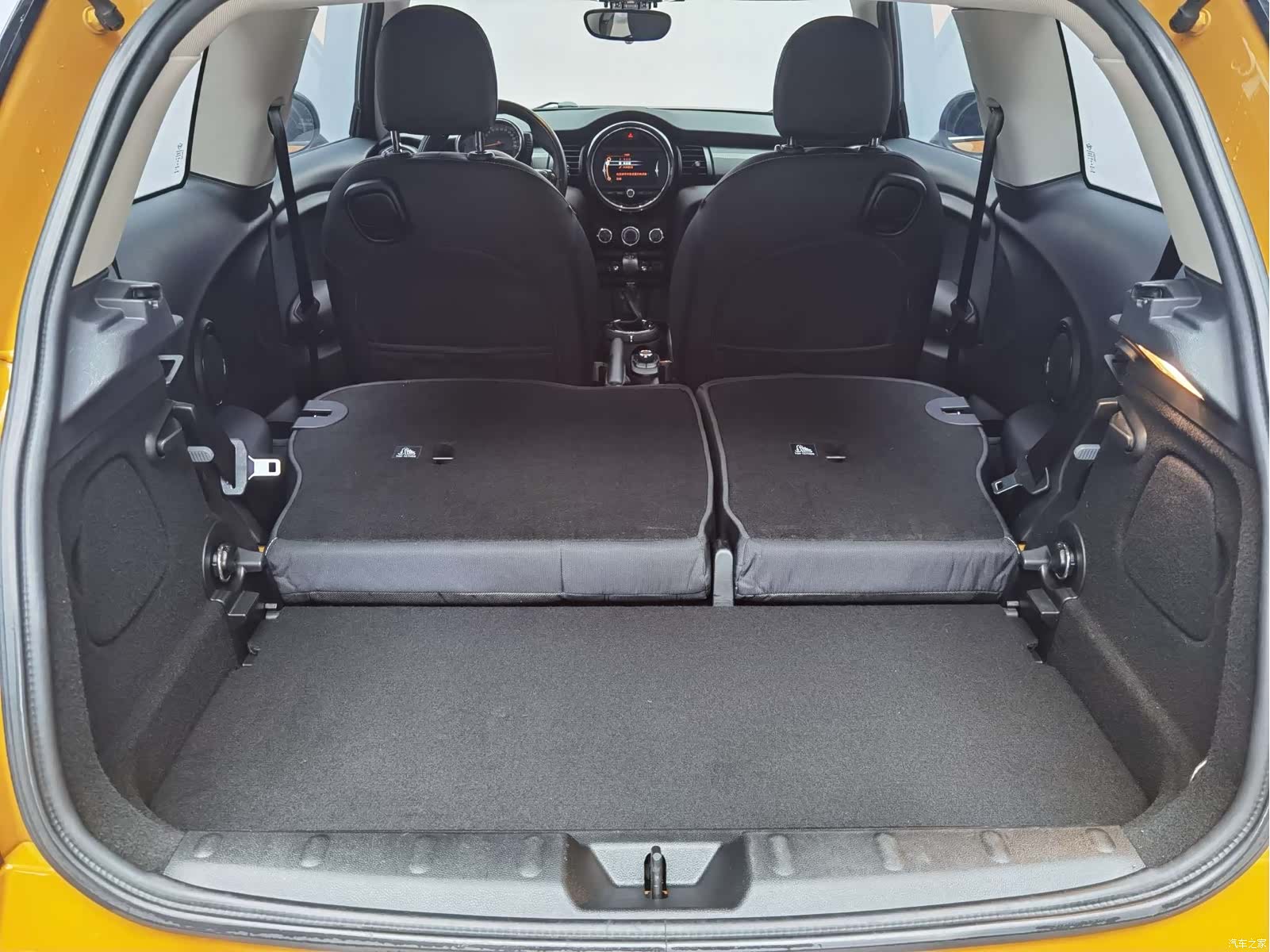 Mini Cooper, 2015 21
