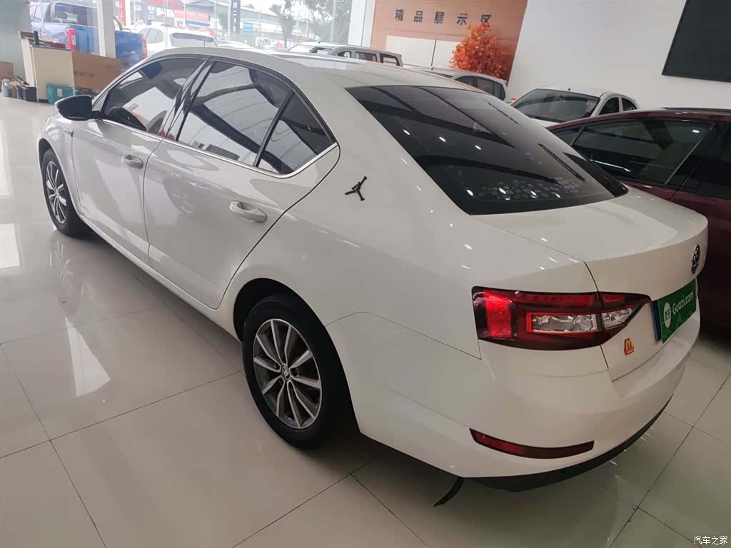 Skoda Octavia, 2018 все фото
