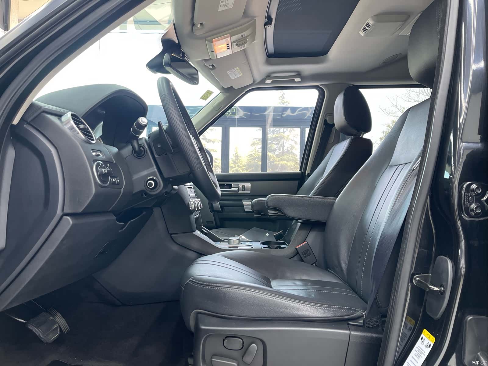 Land Rover Discovery, 2019 18