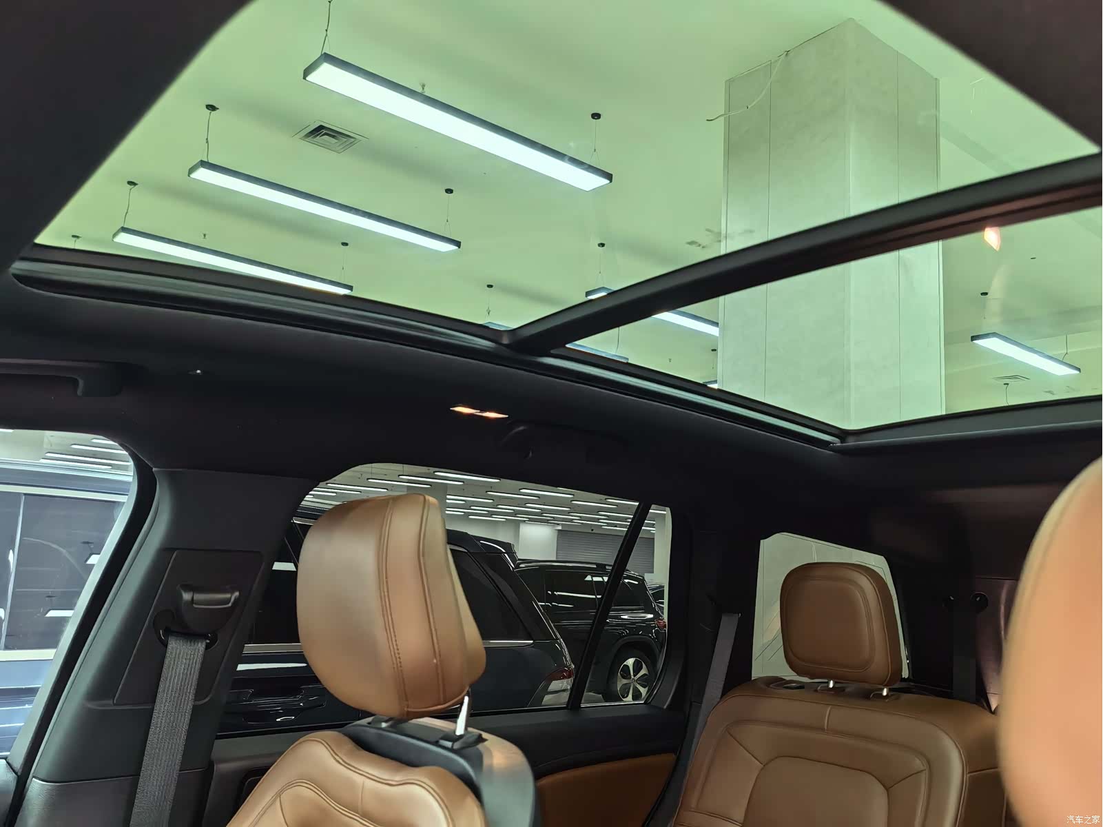 Lincoln Aviator, 2021 8
