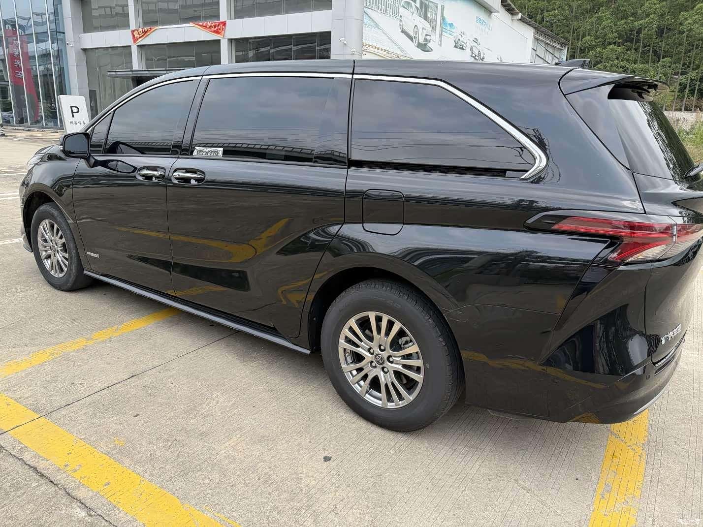 Toyota Sienna, 2023 2