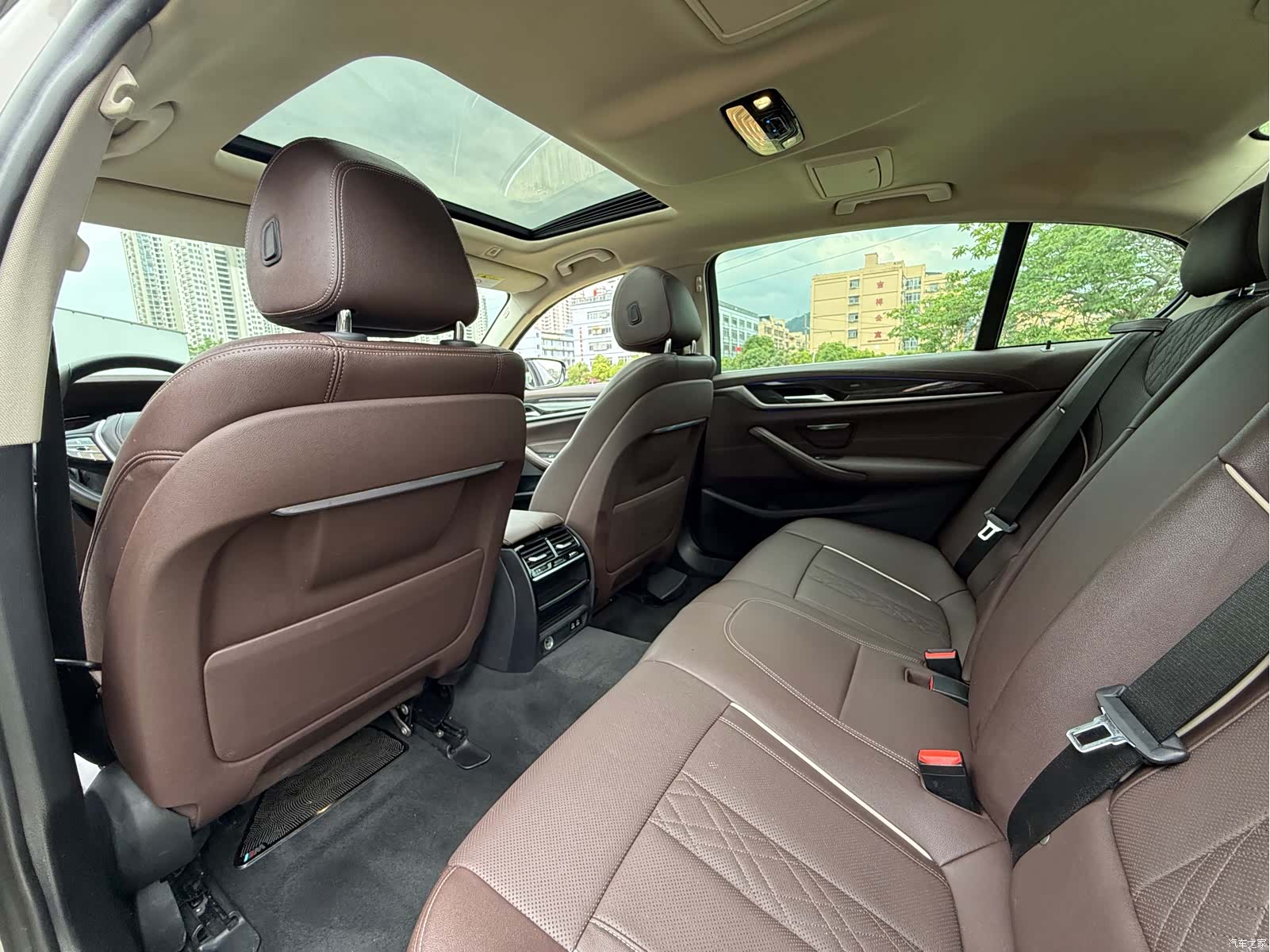 BMW 5 Series, 2021 8