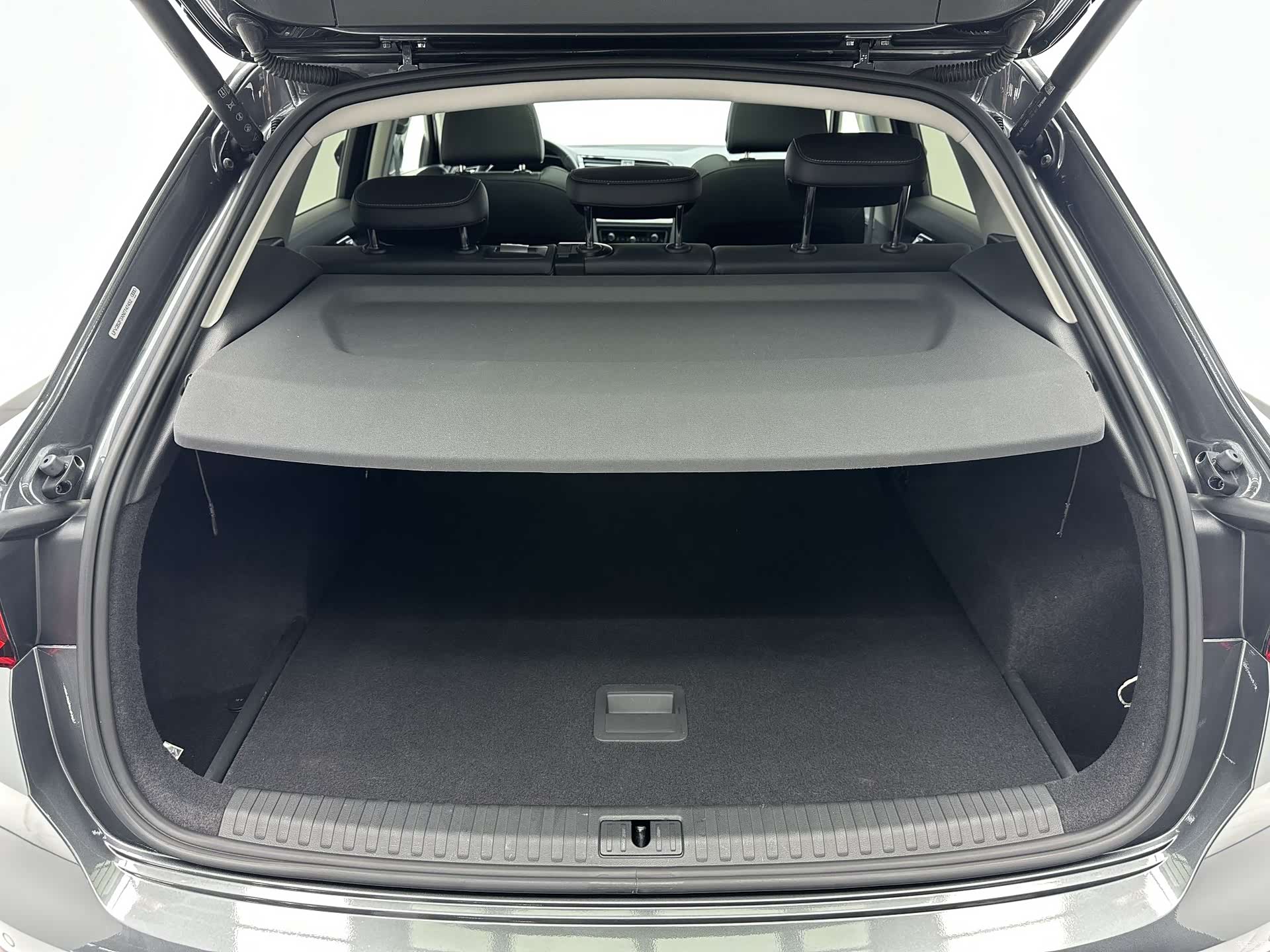 Audi Q3, 2022 18