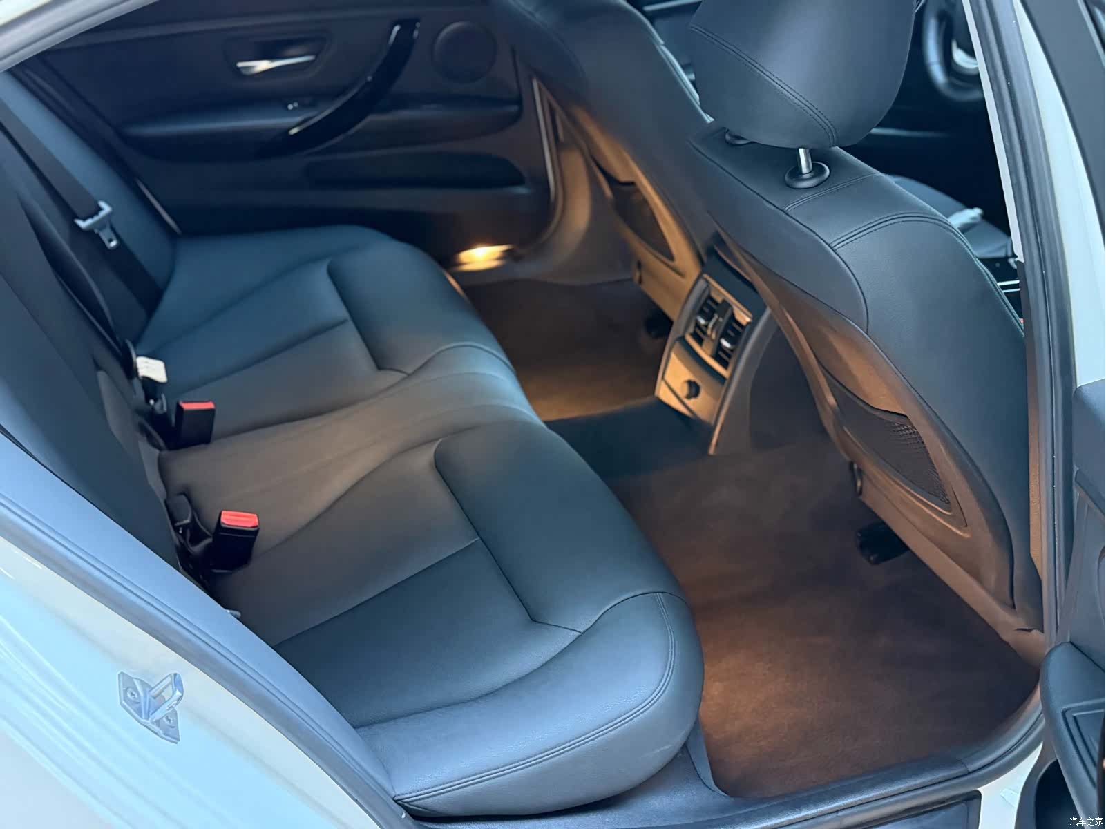 BMW 3 Series, 2016 6