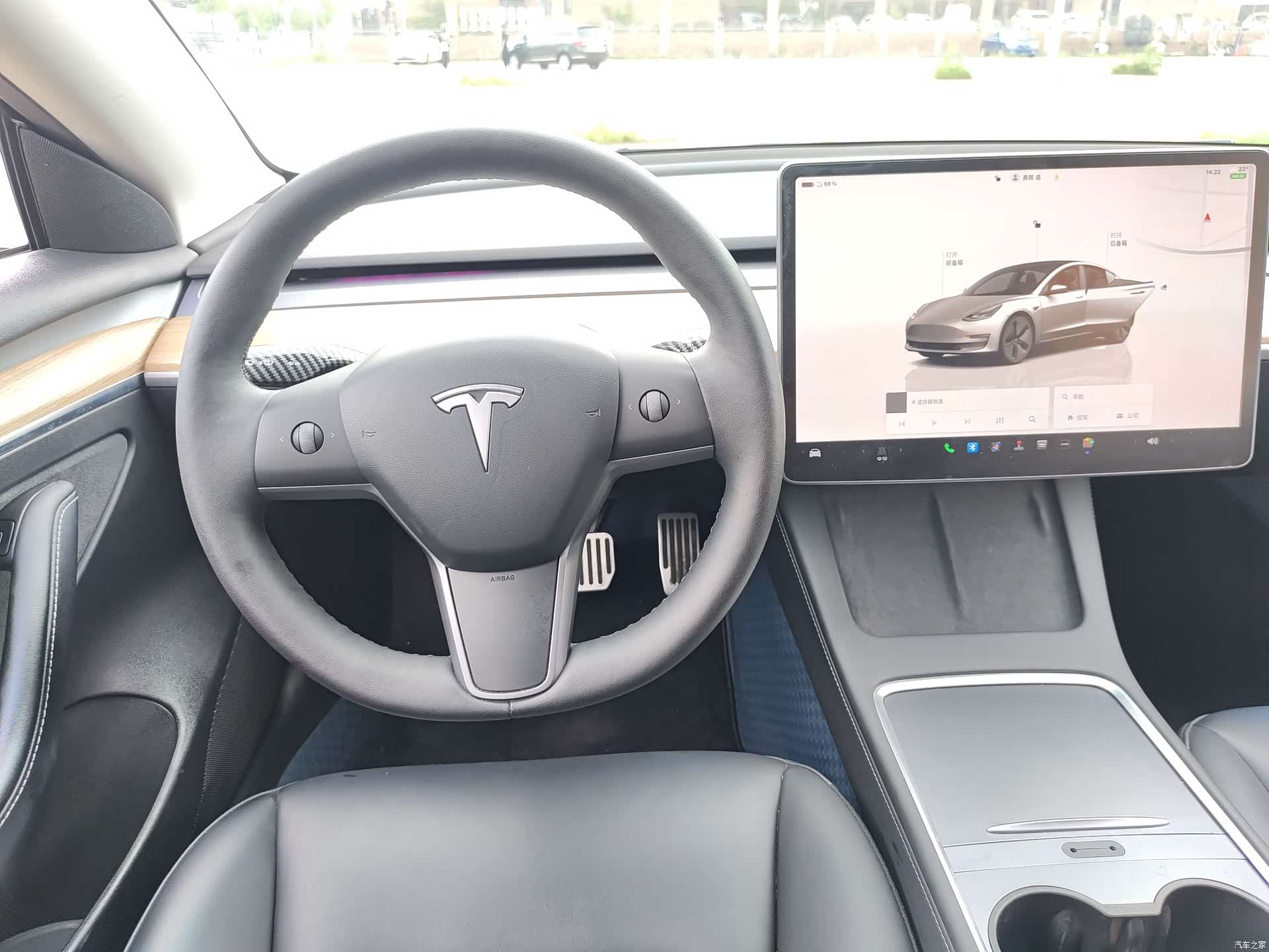 Tesla Model 3, 2022 24