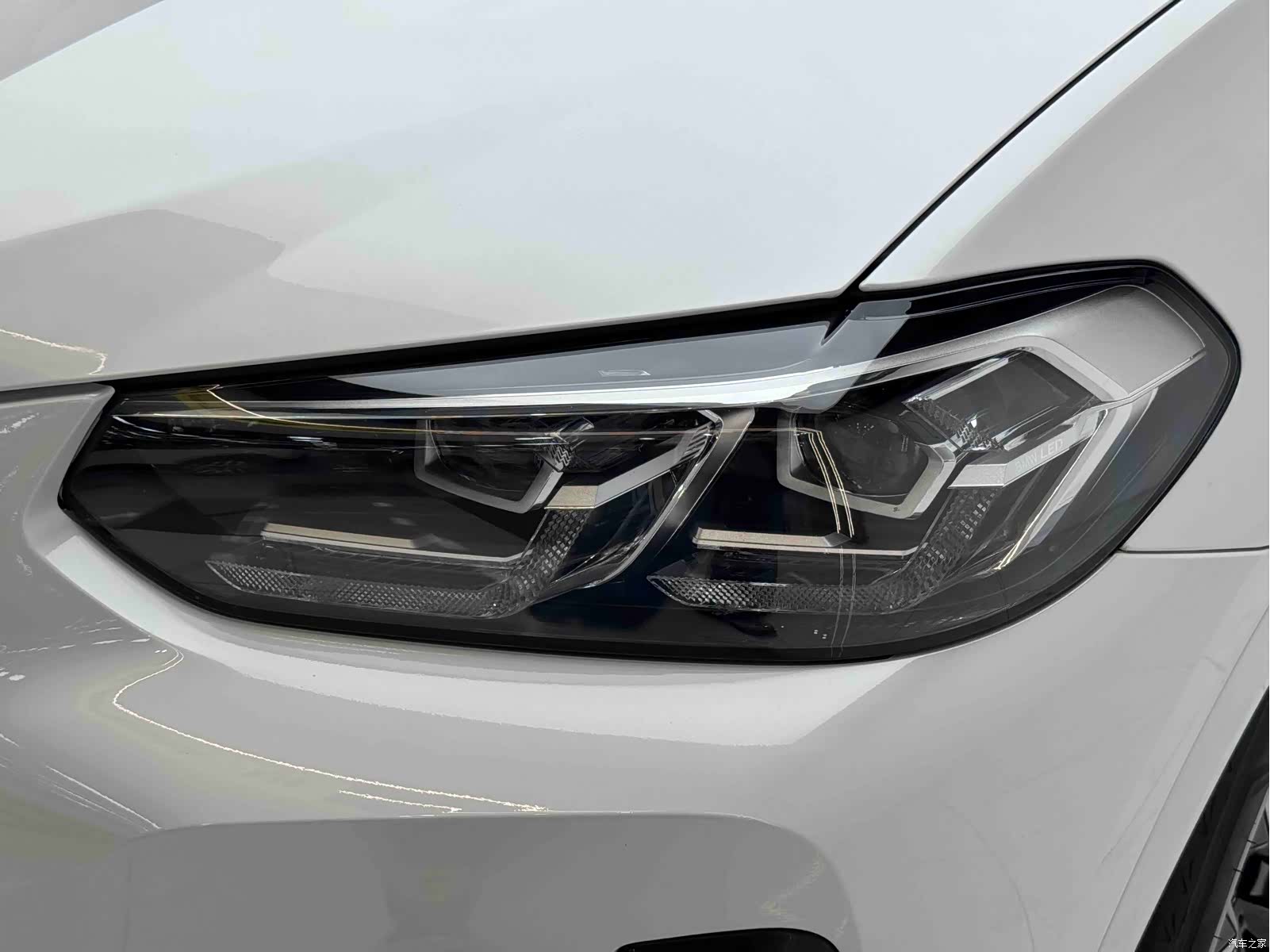 BMW iX3, 2022 4