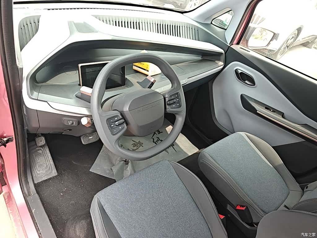 Wuling E200, 2021 10