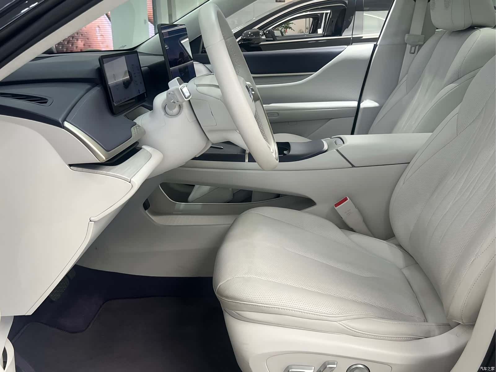 Buick L7, 2025 11
