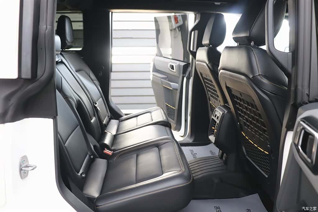 Ford Bronco, 2024 23