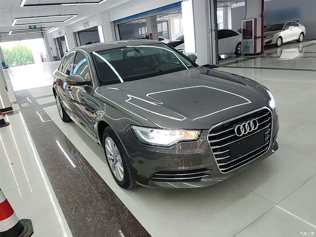 Audi A6L, 2014 4