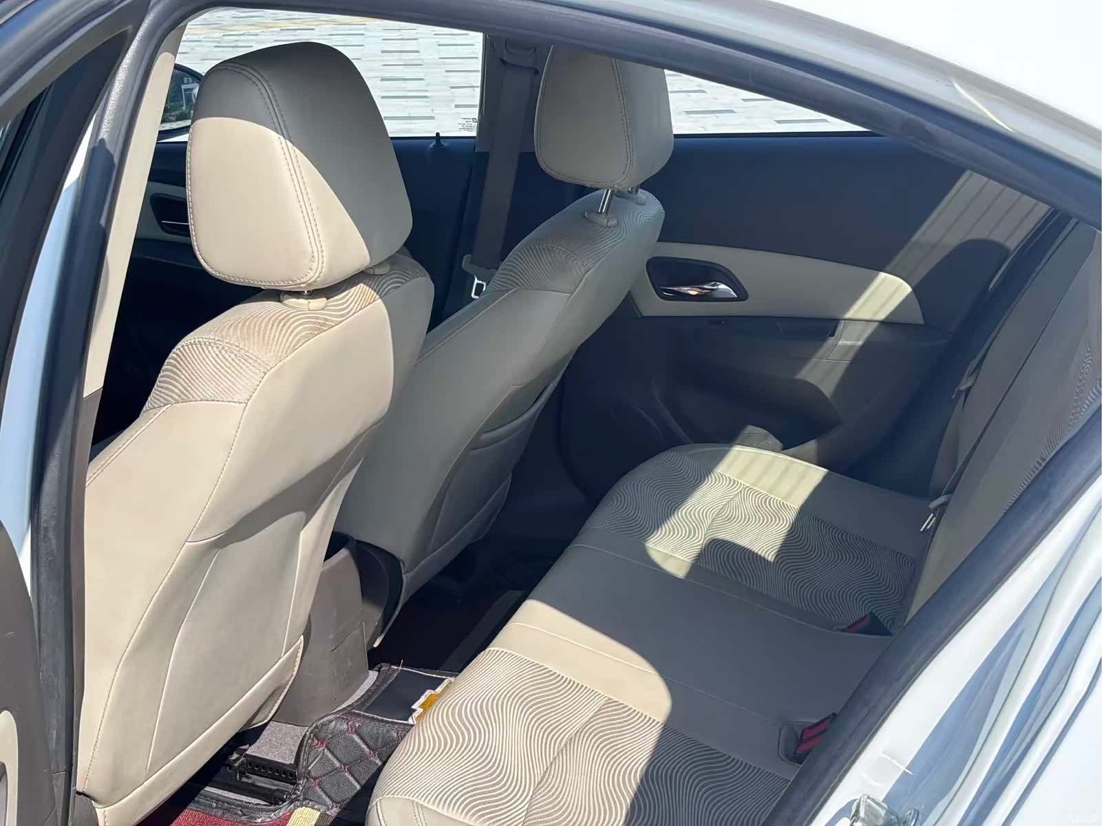 Chevrolet SE, 2015 6