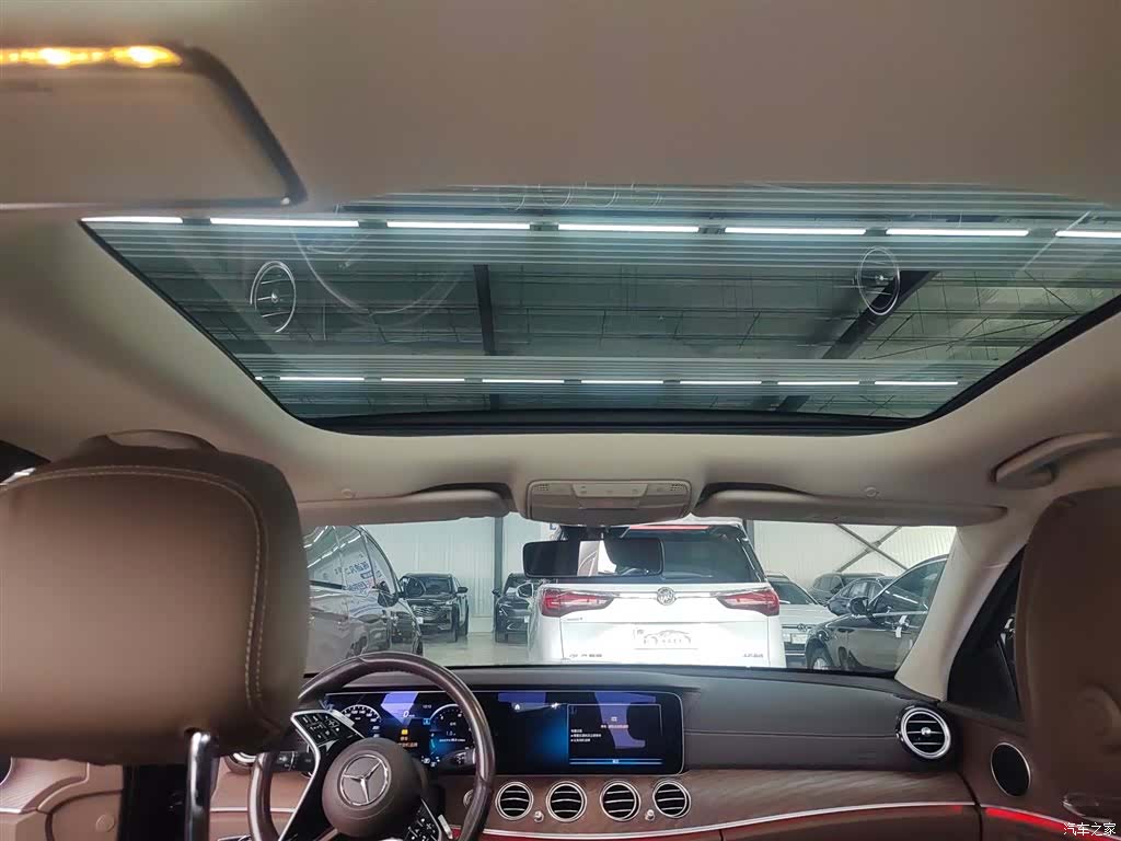 Mercedes-Benz E-Class, 2022 8