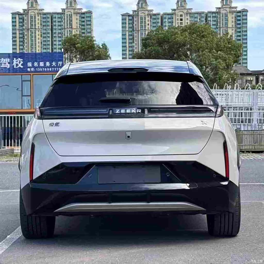 Zeekr X, 2024 все фото
