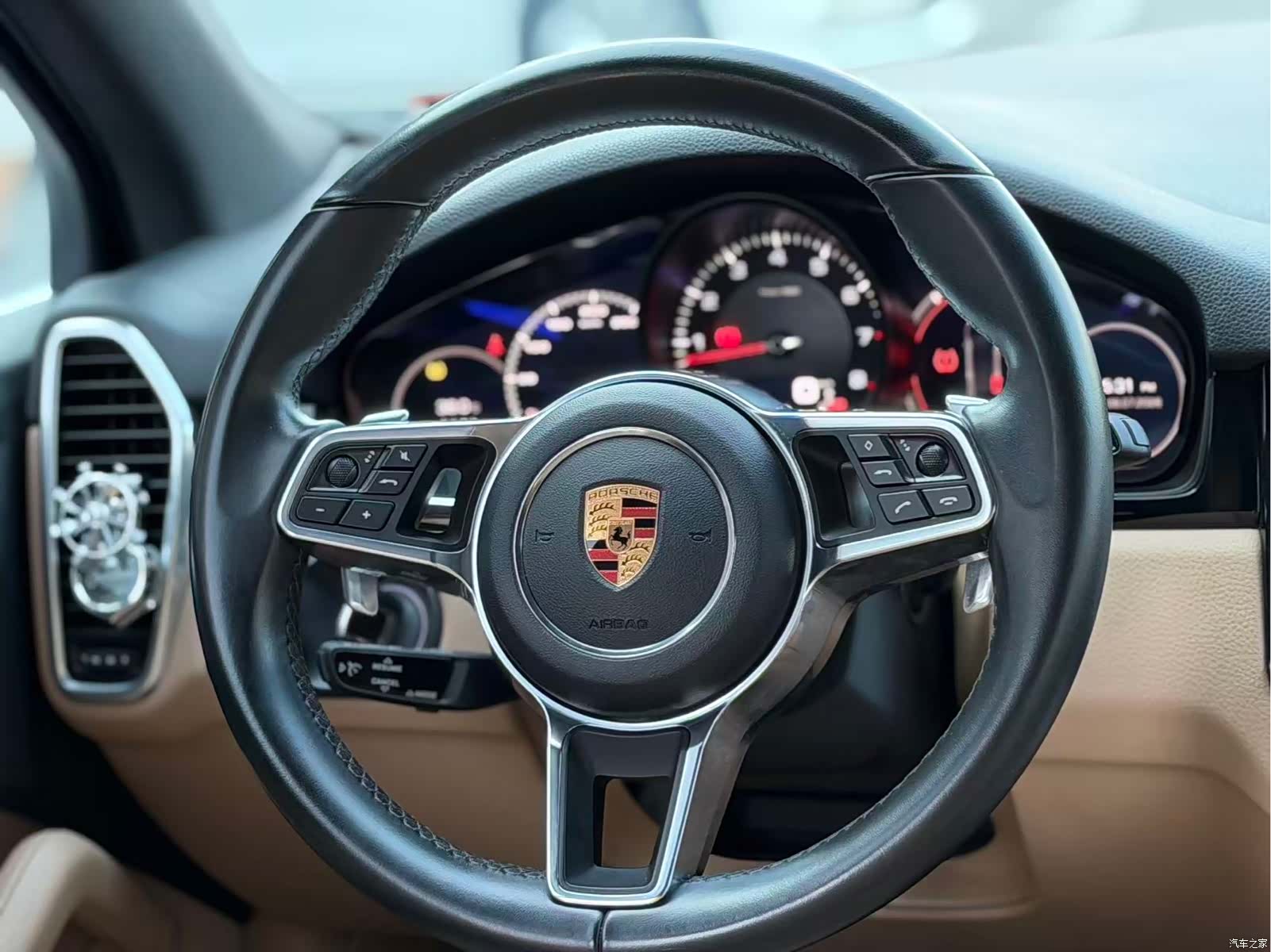 Porsche Cayenne, 2018 10