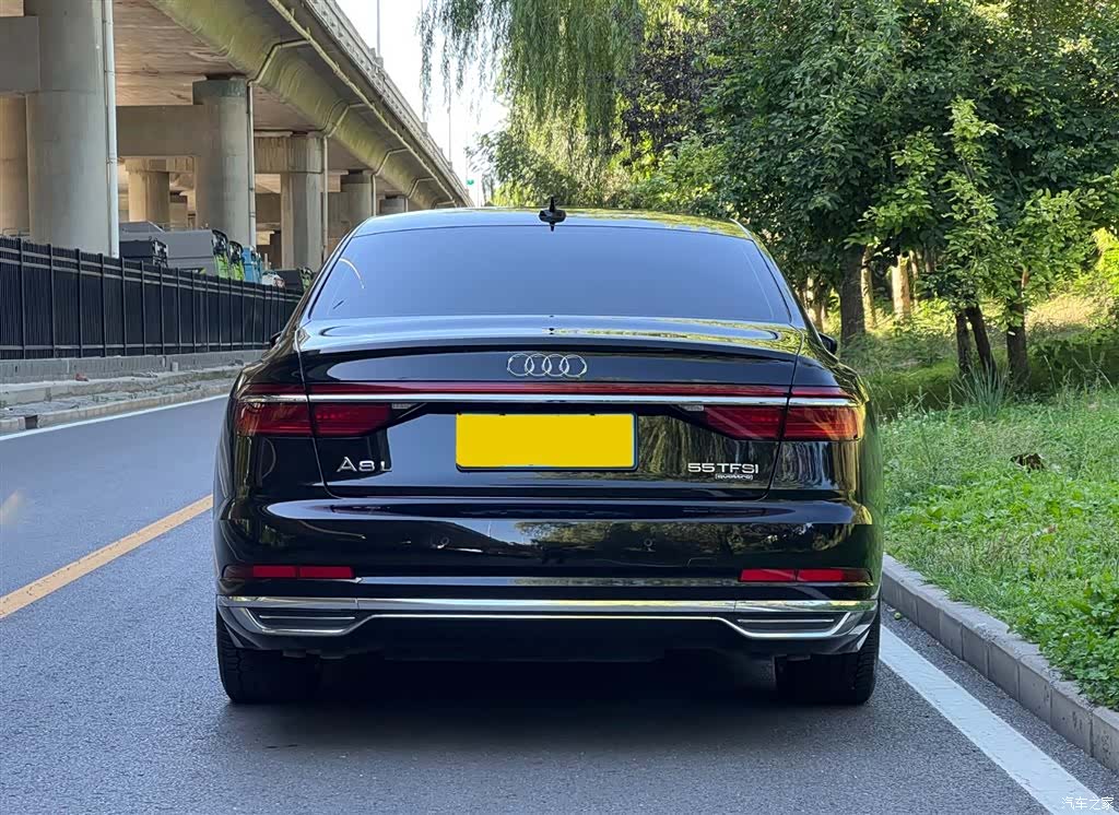 Audi A8L, 2020 4