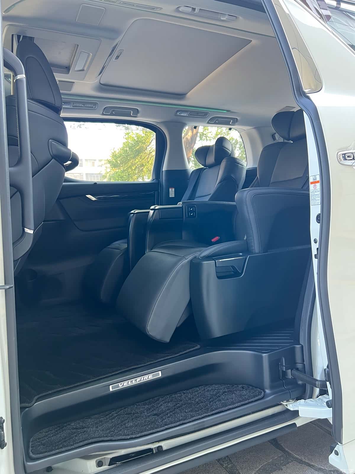 Toyota Vellfire, 2021 31