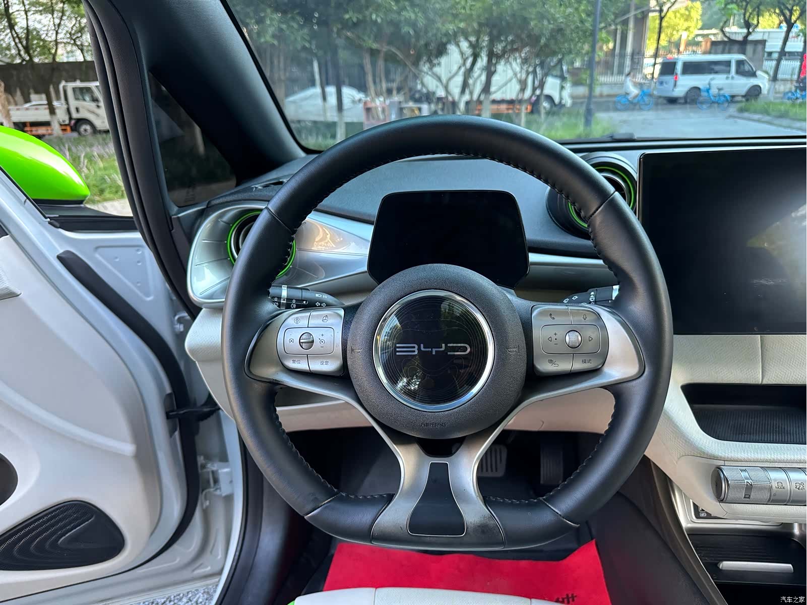 BYD Dolphin, 2023 16