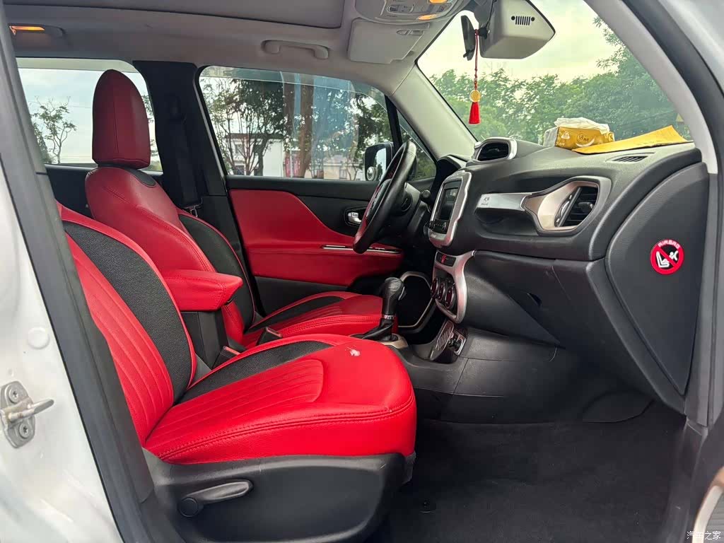 Jeep Renegade, 2016 6