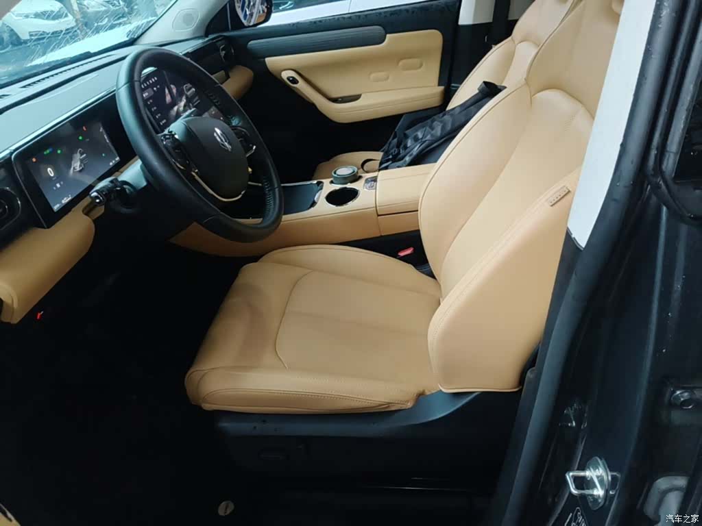 Leapmotor C11, 2025 15